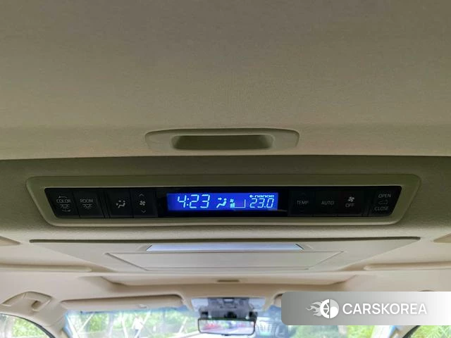 Toyota Elfa id 4333453 из Китая 19