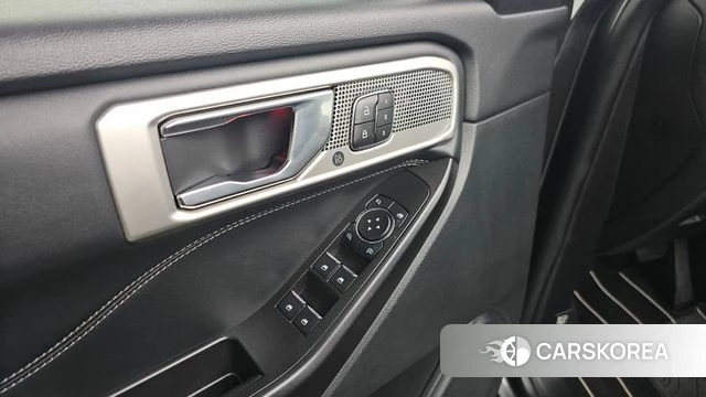 Ford Explorer 6th Generation id 4609889 из Кореи 19