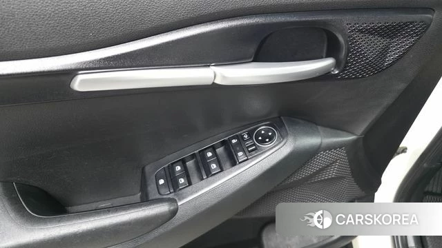 Kia Seltos id 4294399 из Кореи 19