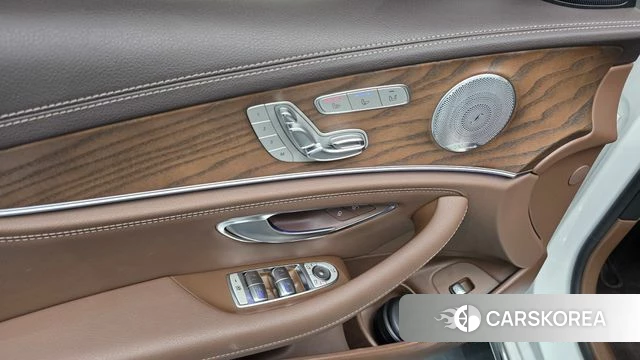 Mercedes-Benz E-Class W213 id 4465479 из Кореи 19