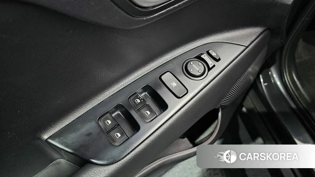 Kia Stonic id 4338971 из Кореи 19