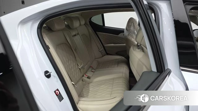 Genesis G70 id 4850220 из Кореи 19