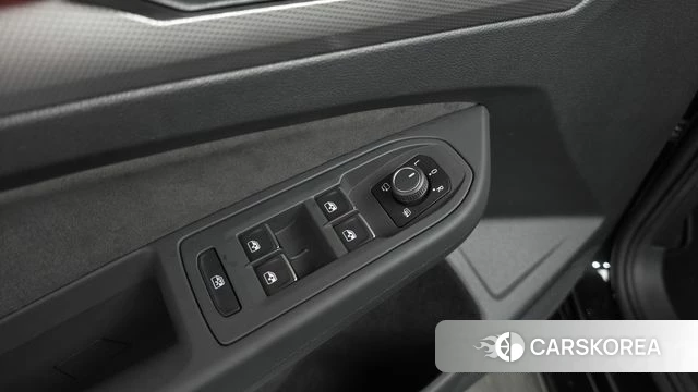 Volkswagen Golf 8th Generation id 4617575 из Кореи 19