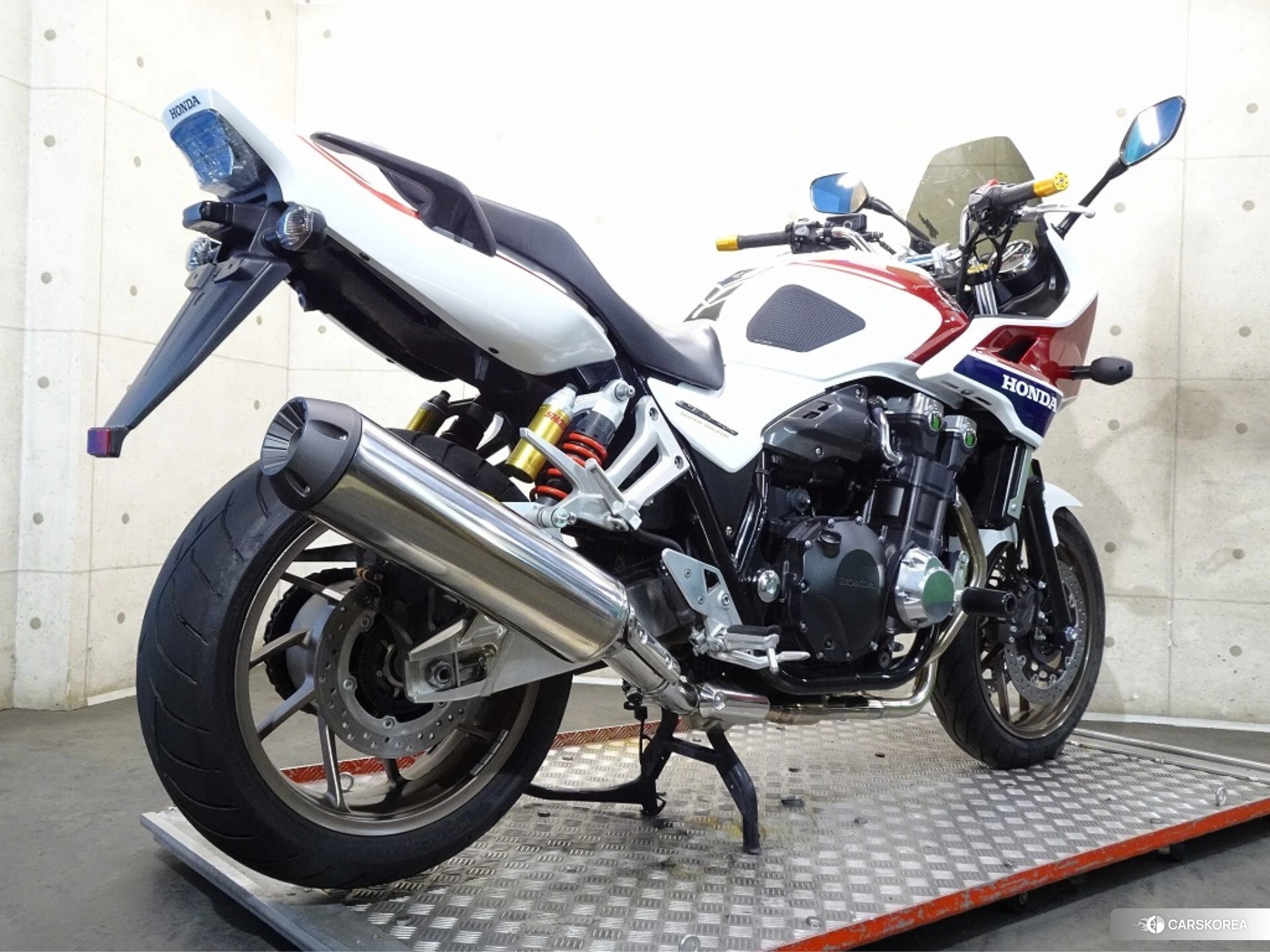 Проданный Honda CB1300SF BOLDOR ABS id 3950288 из Японии, фото 19