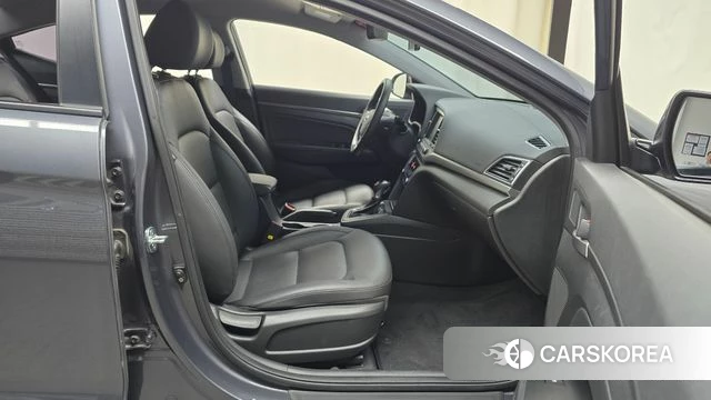 Hyundai Avante AD id 4557918 из Кореи 19
