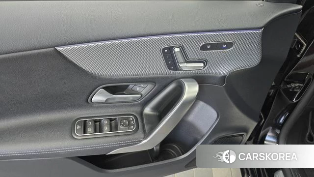 Mercedes-Benz A-Class W177 id 4642065 из Кореи 19