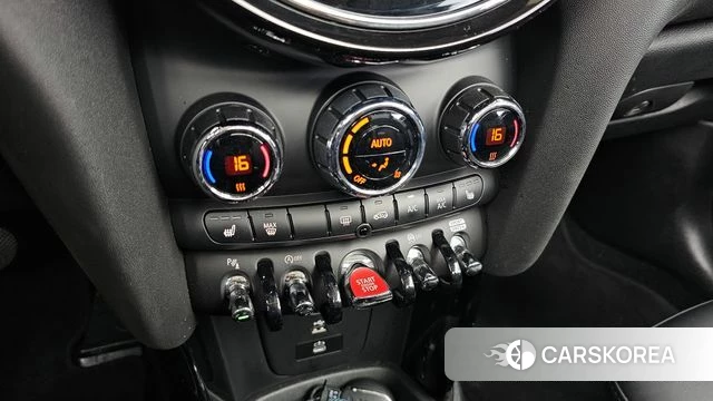 Mini Cooper S Convertible id 4533961 из Кореи 19