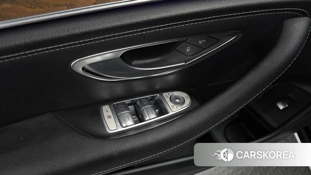 Mercedes-Benz E-Class W213 id 4496739 из Кореи 19