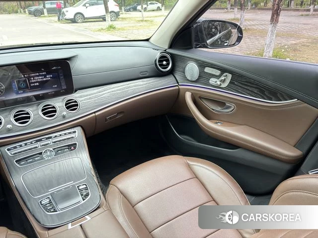 Mercedes-Benz E-class id 3968852 из Китая 19