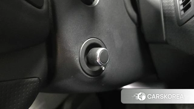 Land Rover Range Rover Velar id 4594329 из Кореи 19