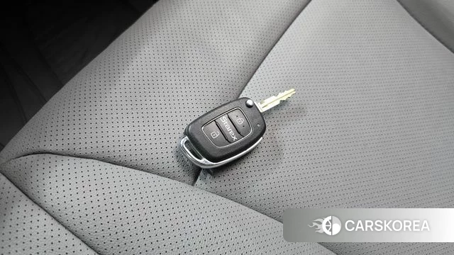Hyundai The New Grand Starex id 4899785 из Кореи 19