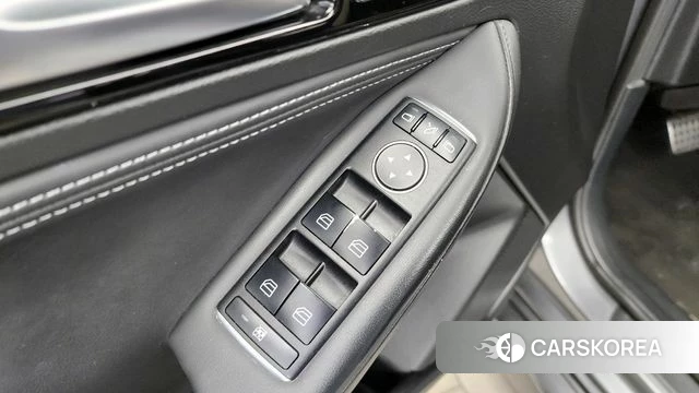 Infiniti Q30 id 4345638 из Кореи 19