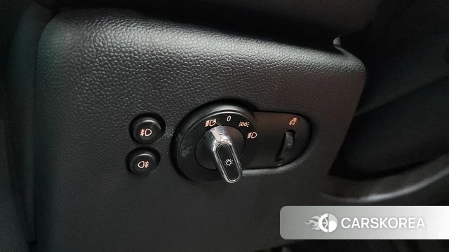 Mini Cooper S Convertible id 4203808 из Кореи 19