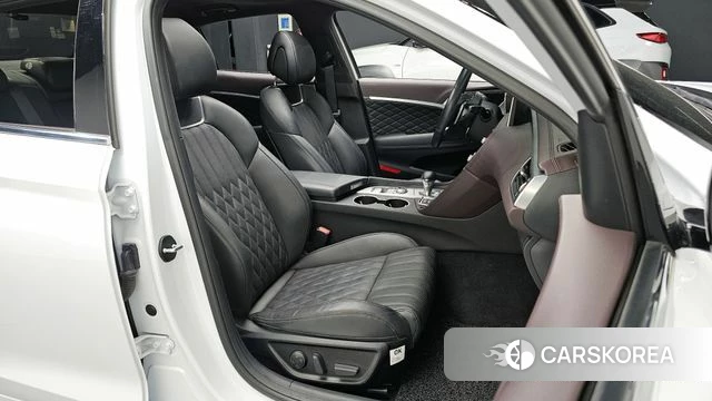 Genesis G70 id 4232958 из Кореи 19