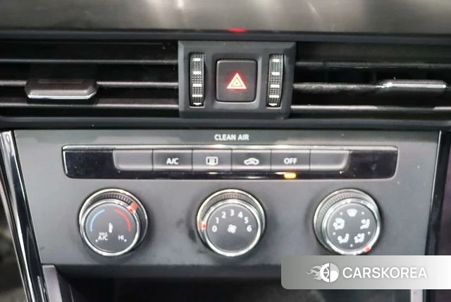 Volkswagen Passat id 4272742 из Китая 19