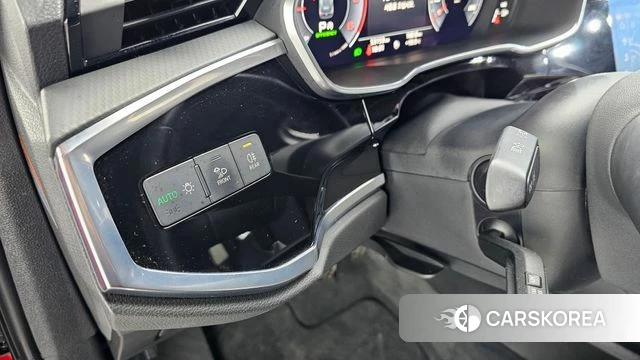 Audi Q3 (F3) id 4356159 из Кореи 19