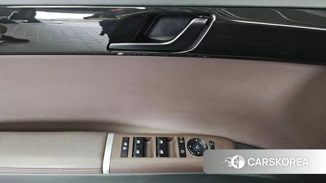 Hyundai Grandeur Hybrid (GN7) id 4500172 из Кореи 19