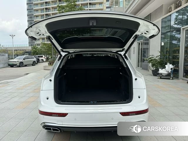 Audi Q5L id 4307757 из Китая 19