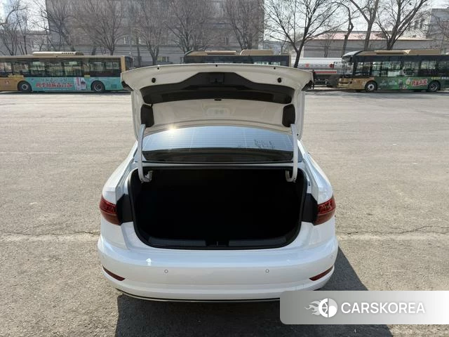 Volkswagen Sagitar id 4207947 из Китая 19