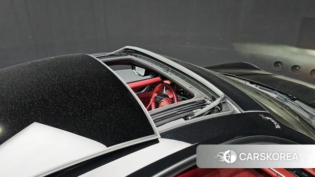 Porsche 911(992) id 4243657 из Кореи 19