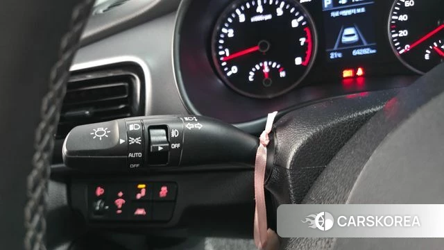 Kia Stonic id 4937359 из Кореи 19