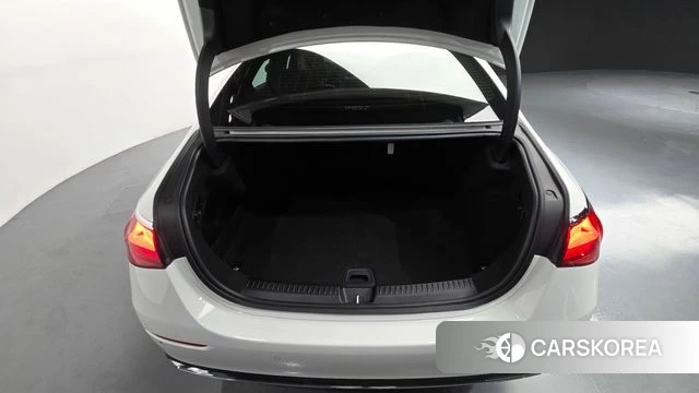 Mercedes-Benz E-Class W214 id 4767703 из Кореи 19