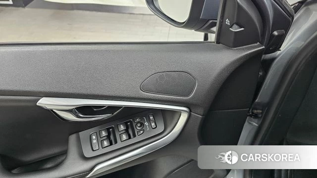 Volvo V40 id 4384972 из Кореи 19