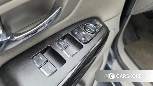 Kia The New Carnival id 4536772 из Кореи 19