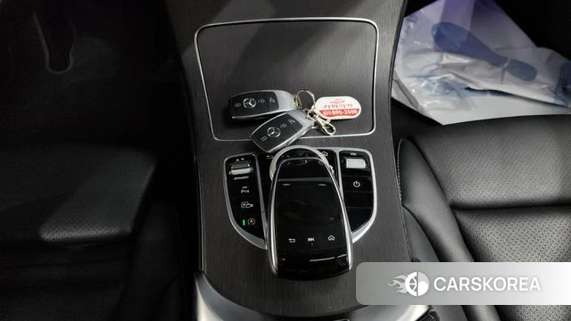 Mercedes-Benz C-Class W205 id 4657245 из Кореи 19