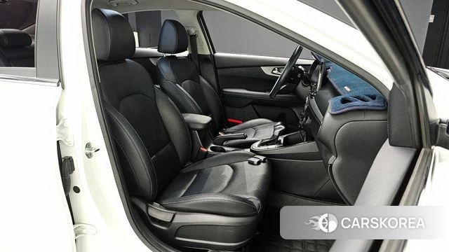 Kia Come New K3 id 4344900 из Кореи 19