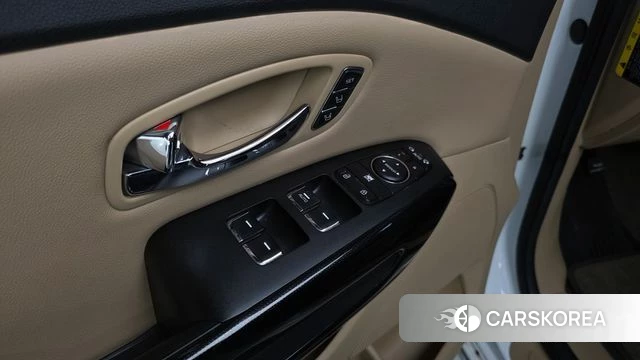 Kia All New Carnival id 4430618 из Кореи 19