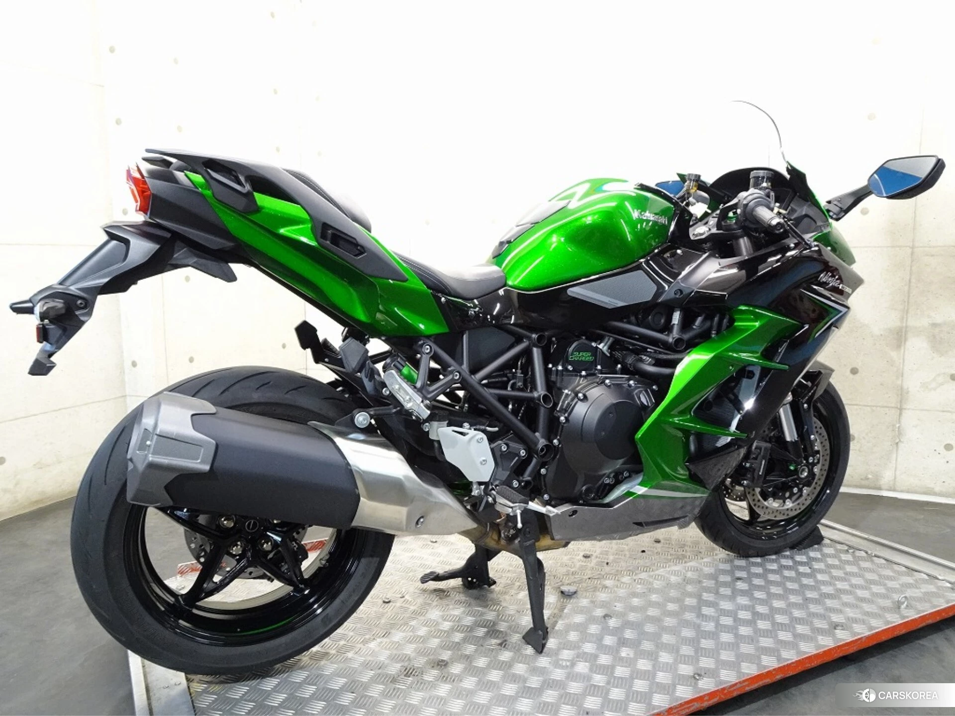 Kawasaki NINJA H2 SX SE id 4192808 из Японии 19