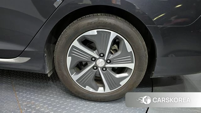 Hyundai Sonata New Rise Hybrid id 4331688 из Кореи 19