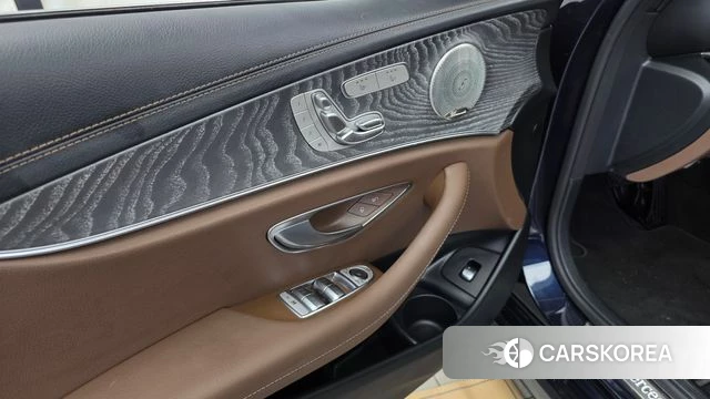 Mercedes-Benz E-Class W213 id 4355117 из Кореи 19