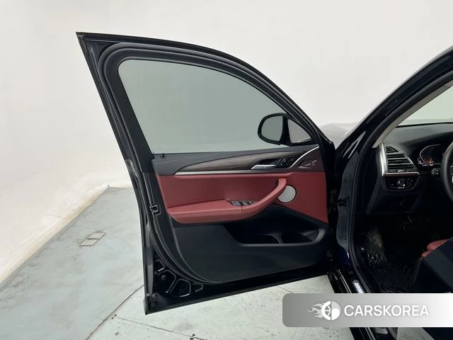 BMW X3 id 4365729 из Китая 19