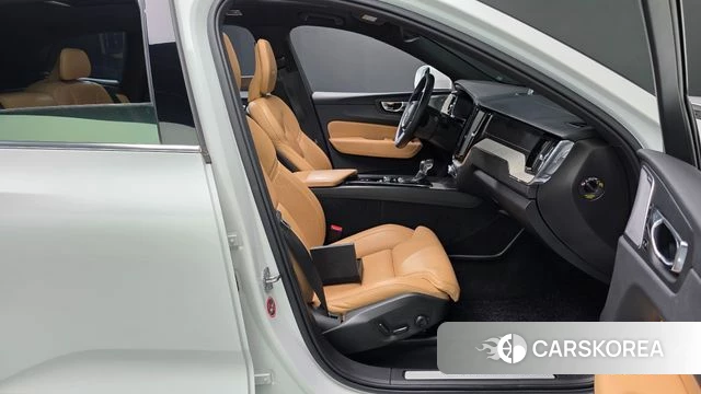Volvo XC60 second Generation id 4836902 из Кореи 19