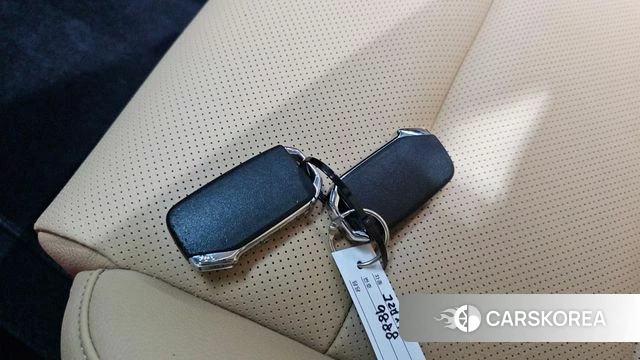 Kia K7 Premier Hybrid id 4496467 из Кореи 19