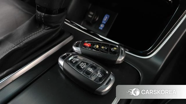 Hyundai Grandeur IG id 4250912 из Кореи 19