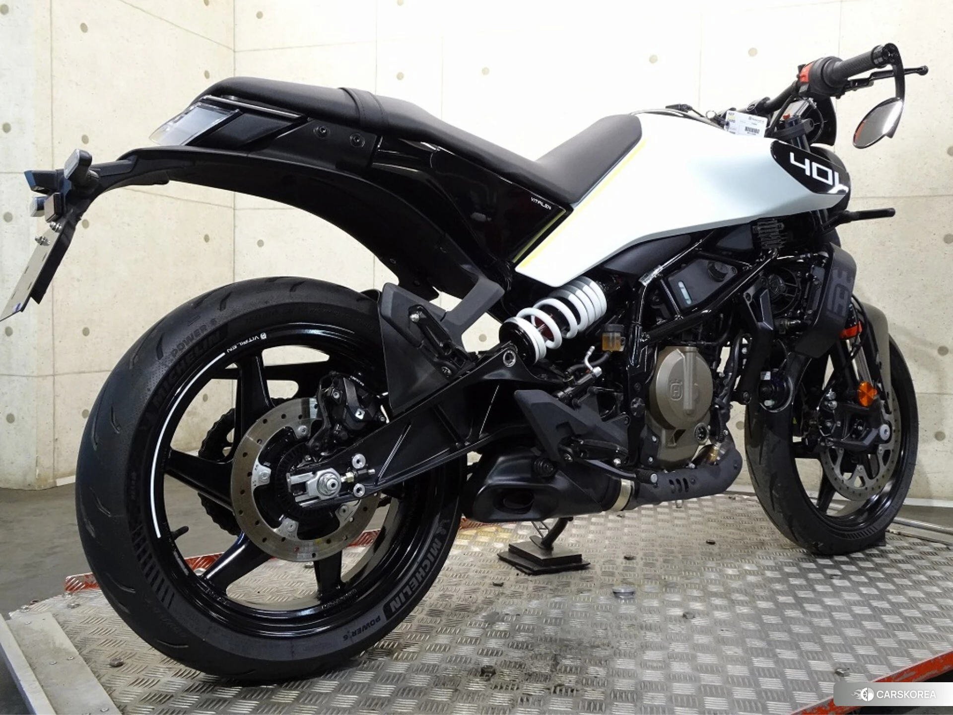 Husqvarna VITPILEN 401 id 3939705 из Японии 19