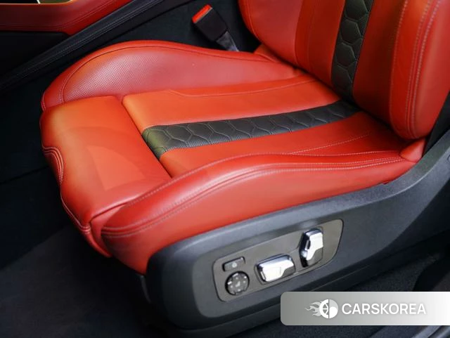 BMW X6 M id 4301012 из Китая 19