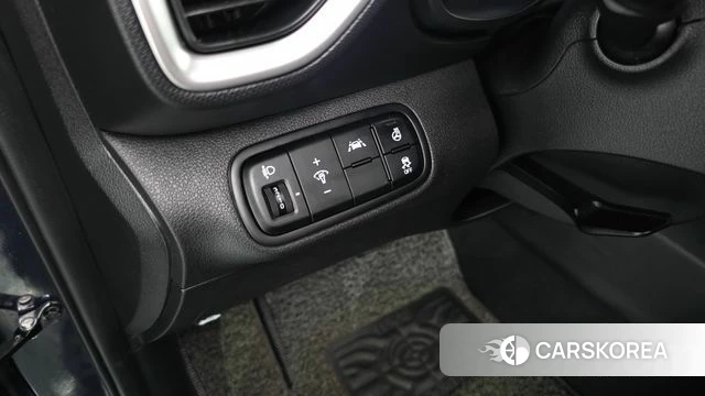 Hyundai Venue id 4470685 из Кореи 19