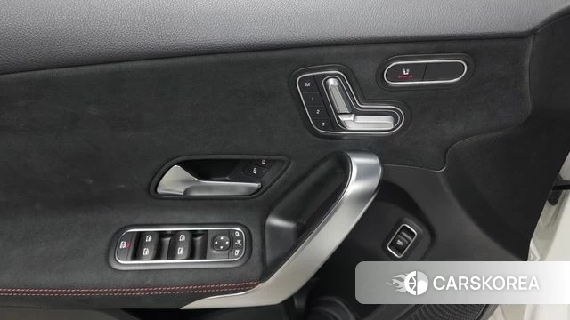 Mercedes-Benz A-Class W177 id 4731632 из Кореи 19