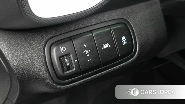 Hyundai Venue id 4542965 из Кореи 19
