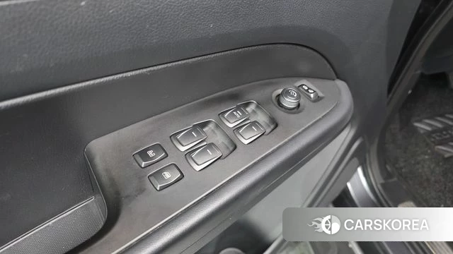 Ssangyong Rexton Sports id 4397611 из Кореи 19
