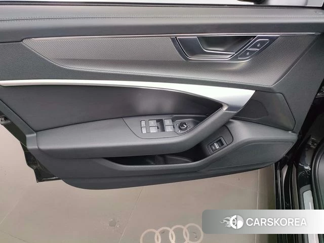 Audi A6L id 4277183 из Китая 19