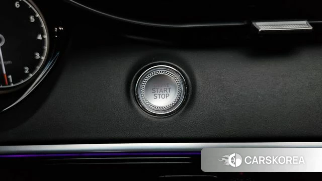 Genesis GV70 id 4323095 из Кореи 19