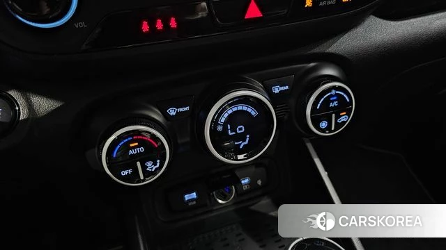 Hyundai Venue id 4421748 из Кореи 19