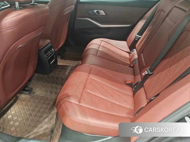 BMW 3 series id 4275372 из Китая 19