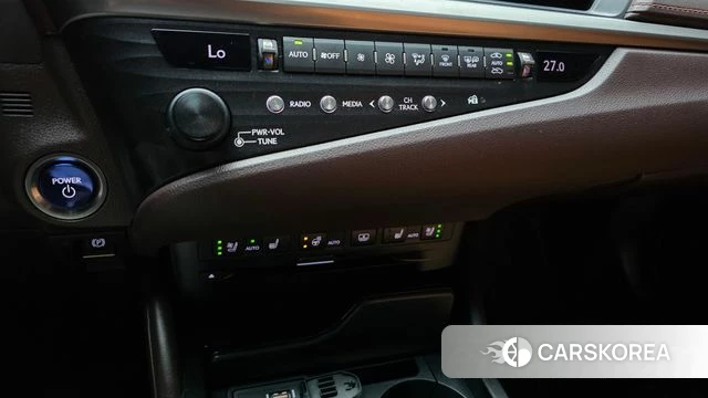Lexus ES300h 7th generation id 4837063 из Кореи 19