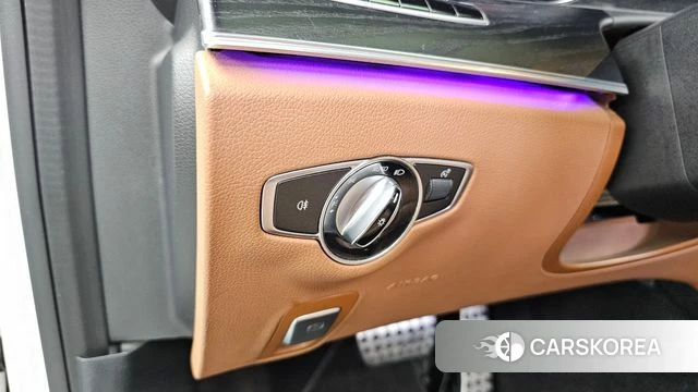 Mercedes-Benz E-Class W213 id 4424734 из Кореи 19